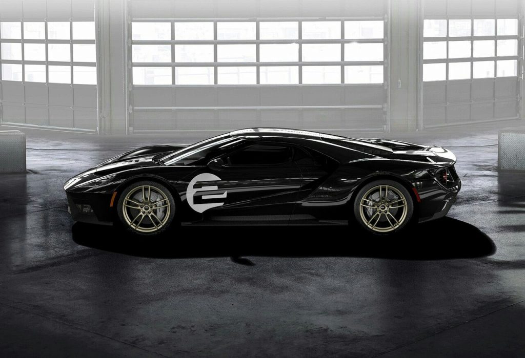 Ford GT 66 Heritage Edition arka üç çeyrek görünümü