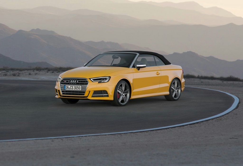 S3 Cabriolet kapalı kumaş tavan ön görünüm