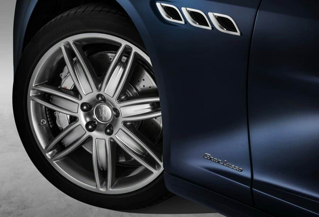 Maserati Quattroporte GranLusso jant ve rozet detayı