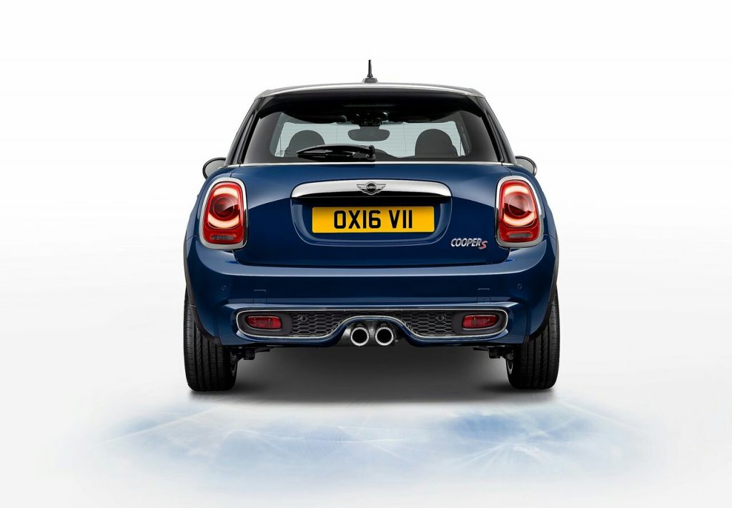 MINI Cooper S 5 Door Seven arka görünümü