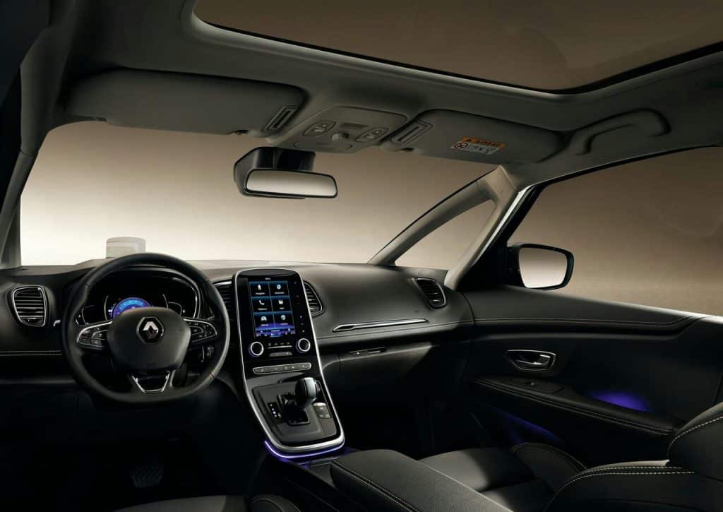 Renault Grand Scenic uzun gövde tasarım görünümü
