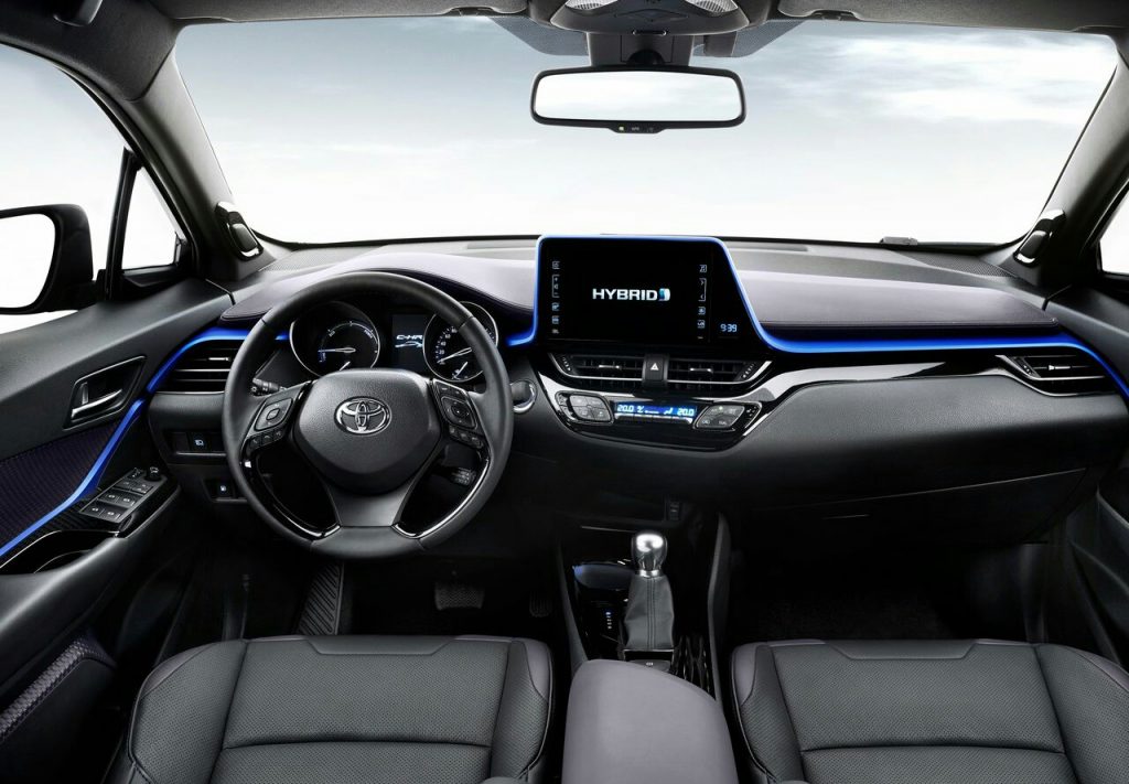 C-HR ön bölüm ve gövde oranları