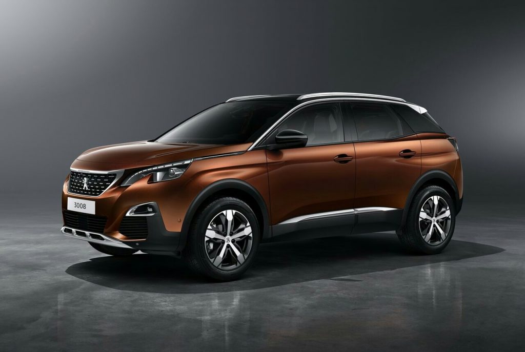 Peugeot 3008 sol ön üç çeyrek görünümü