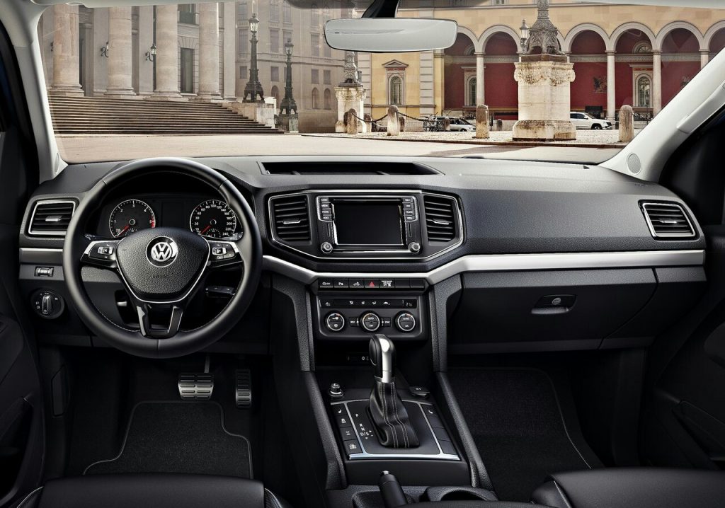 Volkswagen Amarok V6 kokpit ve otomatik şanzıman