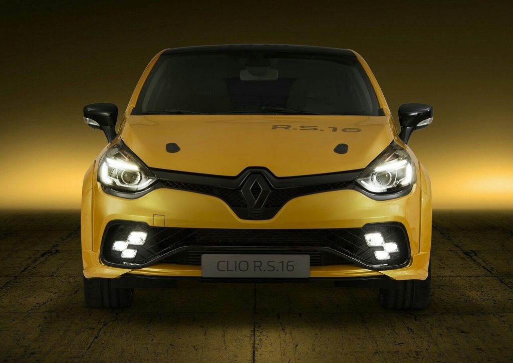 Clio R.S.16 arka bölüm ve tavan spoyleri