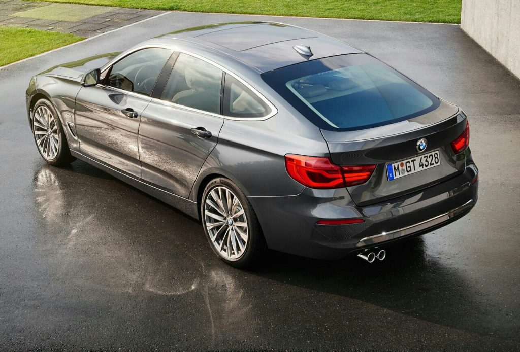 BMW 3 Serisi Gran Turismo arka üç çeyrek üst açı