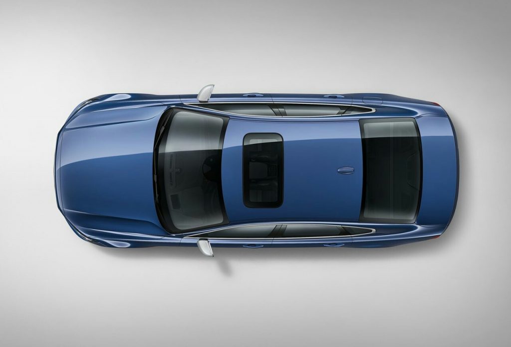 Volvo S90 üstten gövde görünümü