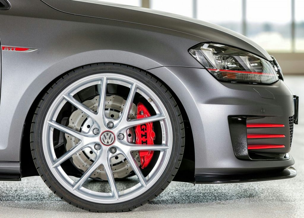 Golf GTI Heartbeat BBS jant ve ön fren ayrıntısı