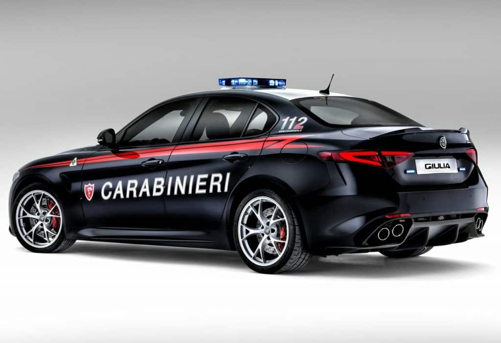 Carabinieri Giulia Quadrifoglio dış tasarımı
