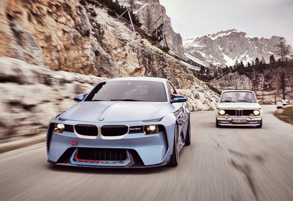 BMW Hommage konseptinin yan gövde çizgileri