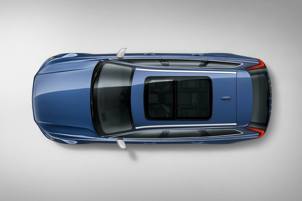 Volvo V90 kokpit arşiv görseli