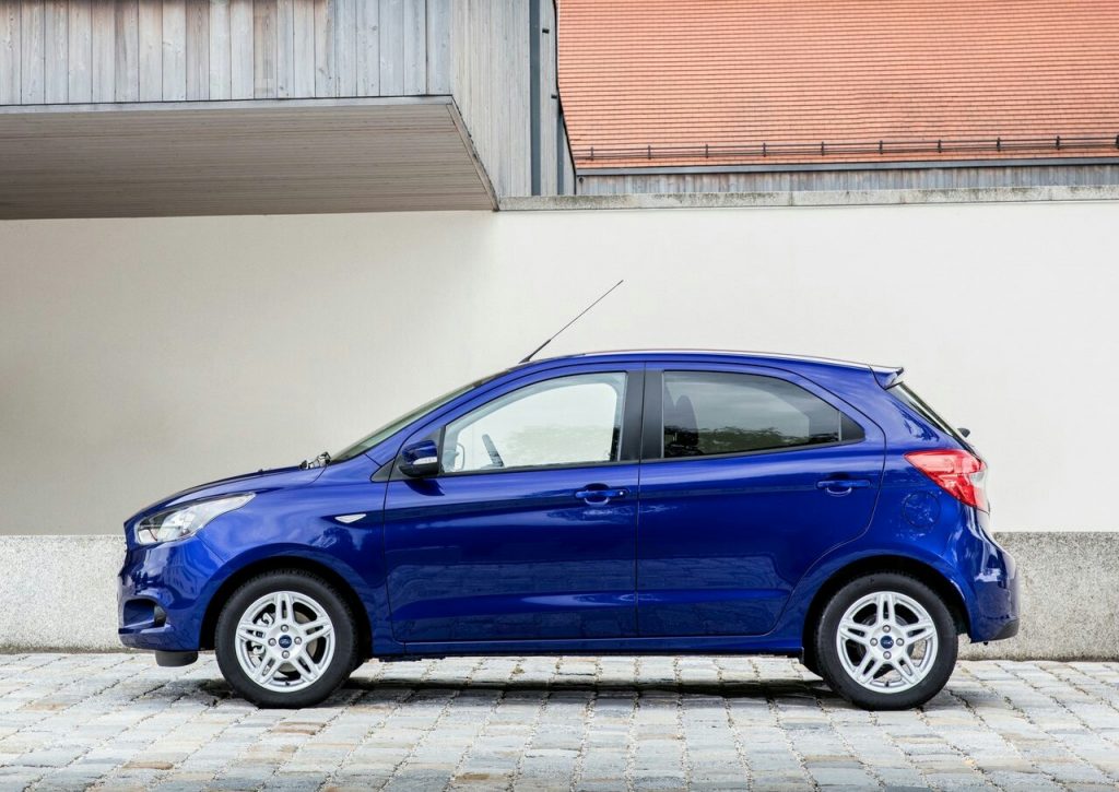 Ford Ka Plus ön cephe ve far tasarımı