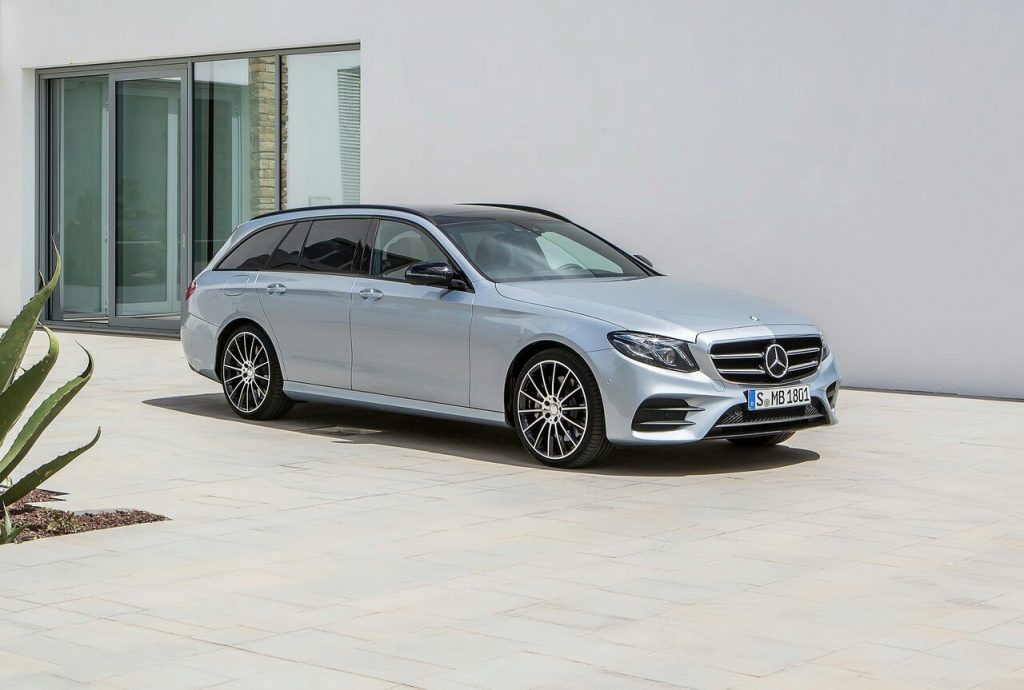 E-Class Estate ön ve yan profil görünümü