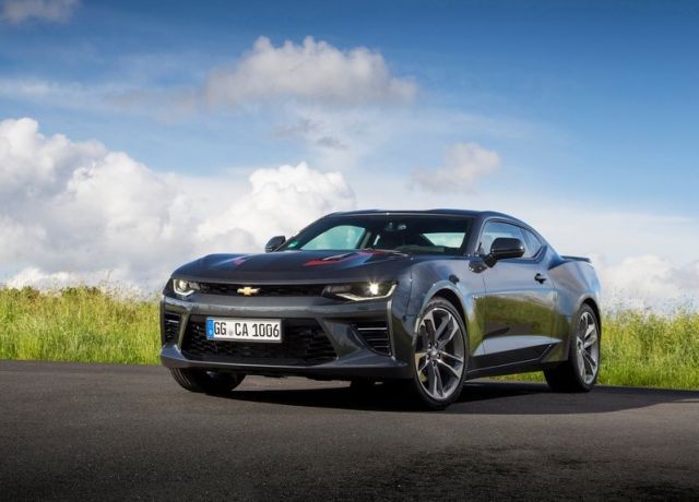 Chevrolet Camaro jant ve gövde görünümü