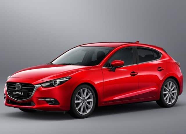 2017 Mazda 3 önden üç çeyrek görünüm