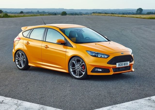 Focus ST ön yan görünümü