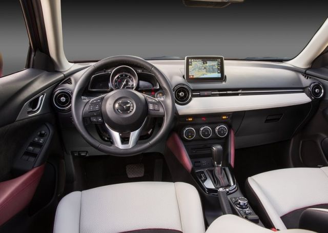 CX-3 jant ve yan gövde ayrıntıları