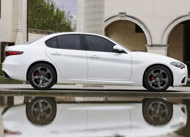 Alfa Romeo Giulia arşiv görseli 2