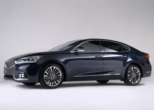 Kia Cadenza sol yan profil