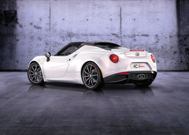 Alfa Romeo 4C Spider Concept arka görünüm