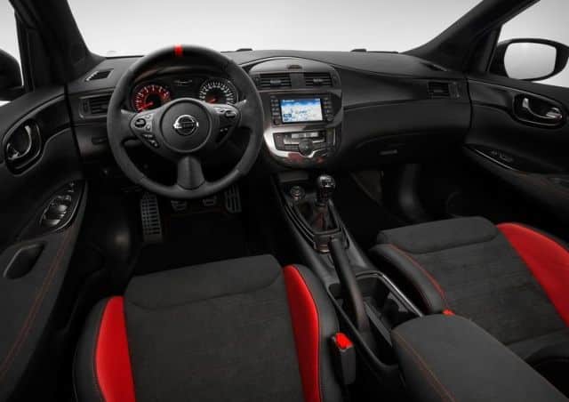 Pulsar NISMO Concept kokpit ve direksiyon