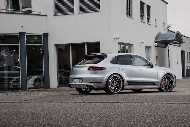 TECHART Macan arka üç çeyrek tasarımı Formula IV jantlar ve difüzör