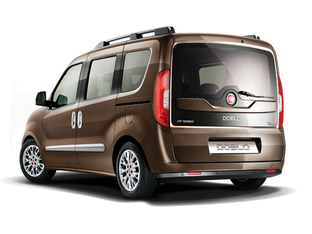Fiat Doblo Combi ön ve yan görünüm arşiv görseli