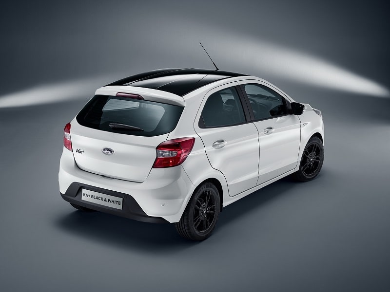 Beyaz Ford Ka+ White Edition arka üç çeyrek görünüş