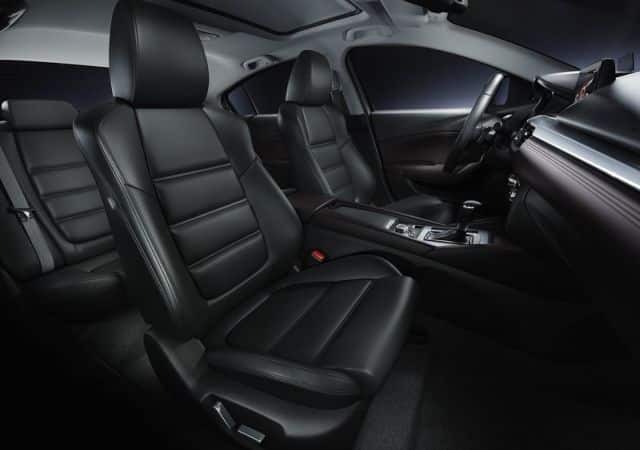 Mazda6 sedan otomobil arşiv görseli