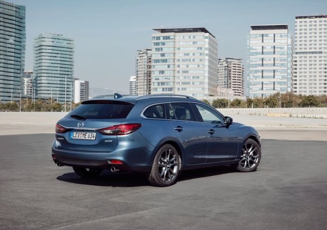 Mazda 6 Kombi dönem arşiv görseli