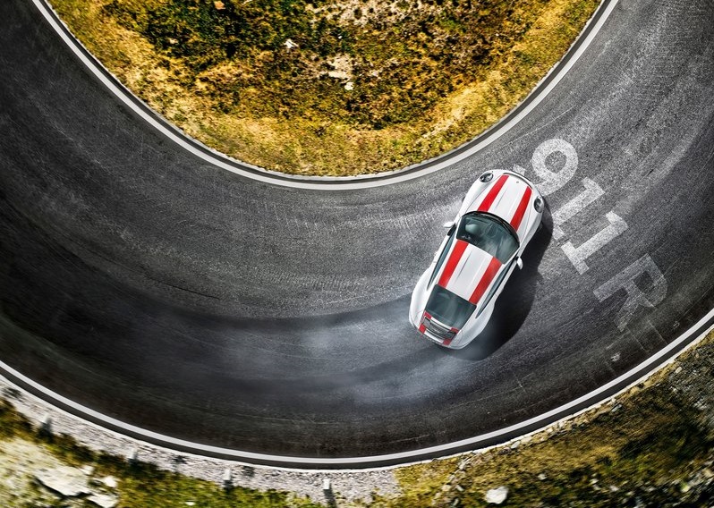 911 R arşiv görseli 6
