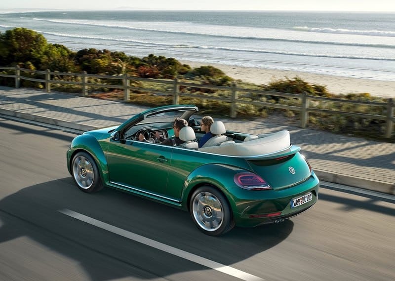 Volkswagen Beetle Cabriolet açık tavanlı gövde tasarımı