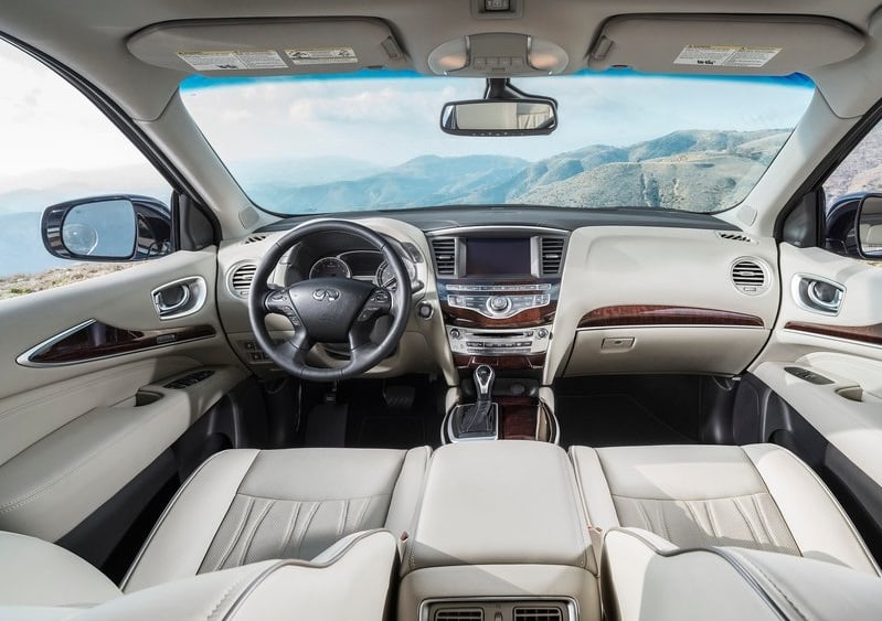 Infiniti QX60 arka tasarım görünümü