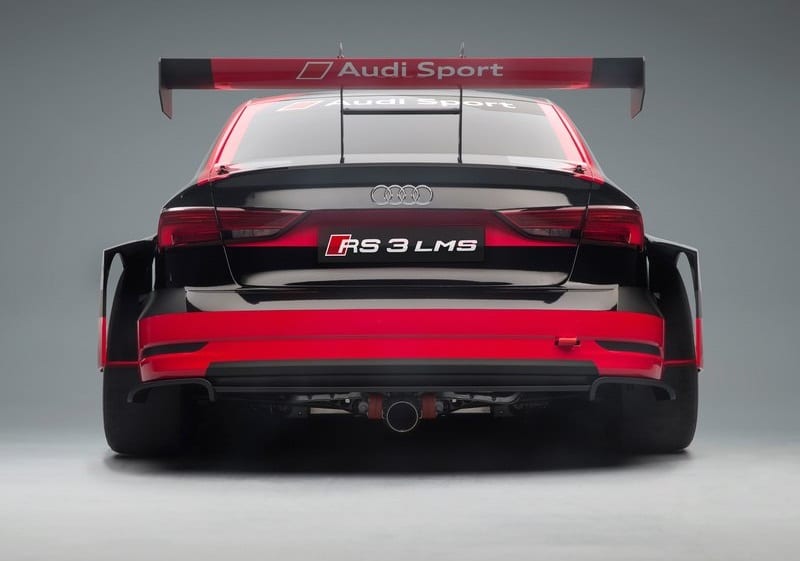 Audi RS 3 LMS pist odaklı dış tasarım