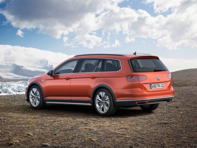 Passat Alltrack ön ve yan tasarım