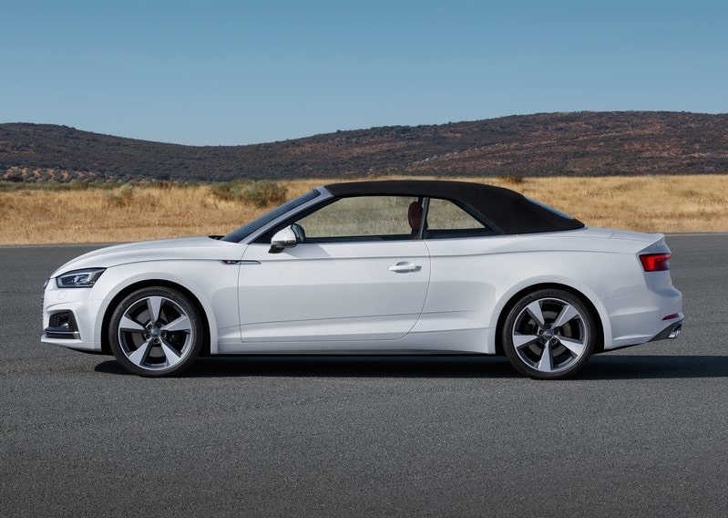 Audi A5 Cabriolet arka oturma alanı