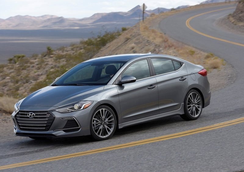 Hyundai Elantra Sport arşiv fotoğrafı 4