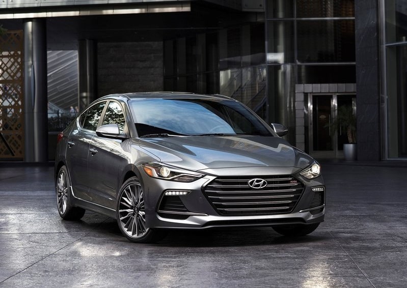 Hyundai Elantra Sport arşiv fotoğrafı 5