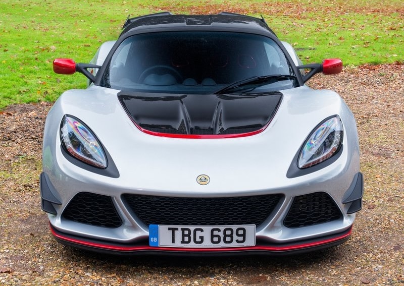 Lotus Exige Sport 380 arka üç çeyrek görünümü
