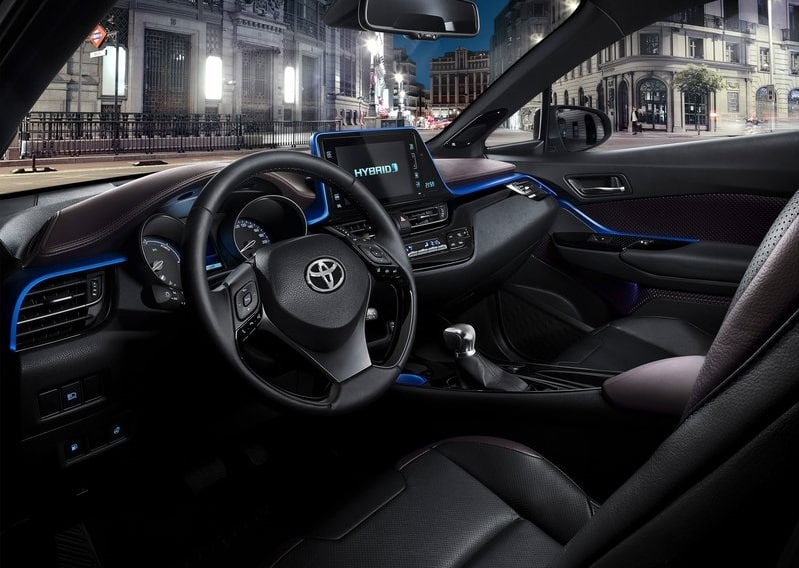 C-HR arka bölüm ve stop tasarımı