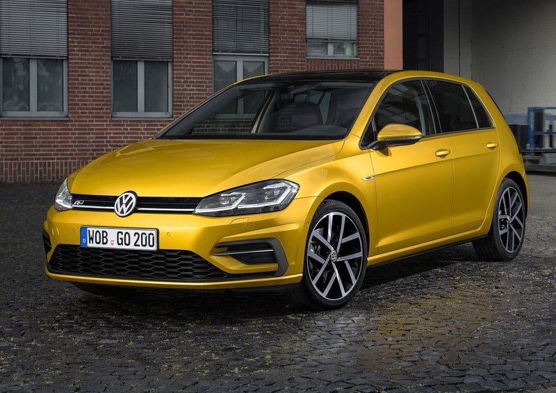 Makyajlı Volkswagen Golf 2017 arşiv görseli
