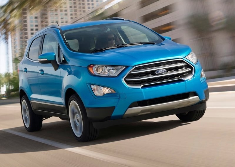 2018 Ford EcoSport önden üç çeyrek sürüş görünümü