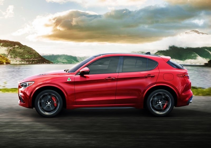 Stelvio Quadrifoglio arşiv fotoğrafı 3