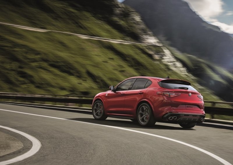 Stelvio Quadrifoglio arşiv fotoğrafı 6