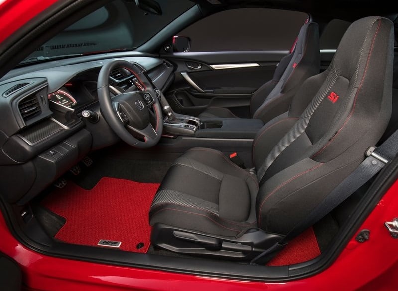 Honda Civic Si prototipi Si logolu spor koltuklar