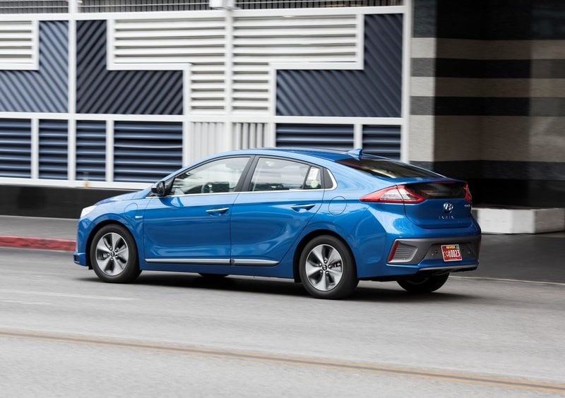 Hyundai Ioniq otonom prototipi arka yan görünüm