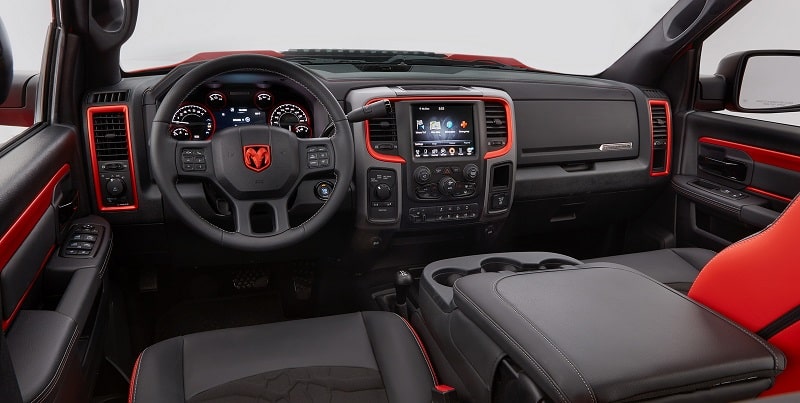 Ram Macho Power Wagon kokpiti ve Macho Mango iç trim detayları