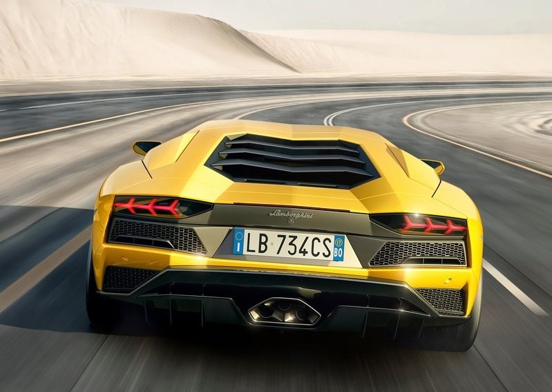 Lamborghini Aventador S gövde detayları