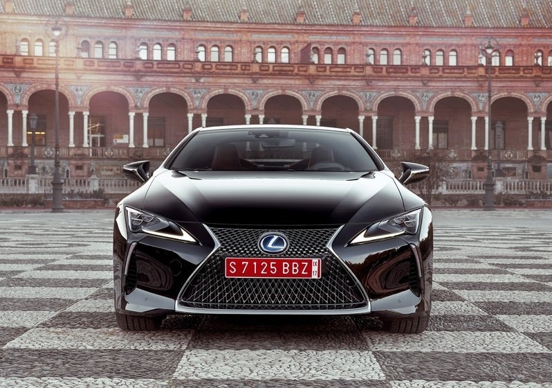 Lexus LC 500h iç mekan