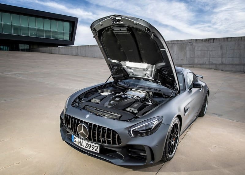 Mercedes-AMG GT R mat siyah arka tasarımı